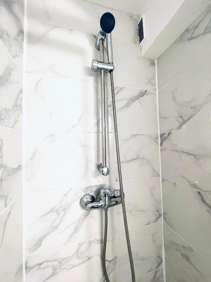 Studio - Pereire Parc Monceau - Moulin Rouge - 2 Pers Apartman Párizs Kültér fotó