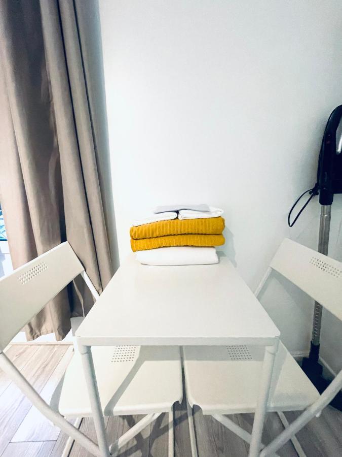 Studio - Pereire Parc Monceau - Moulin Rouge - 2 Pers Apartman Párizs Kültér fotó