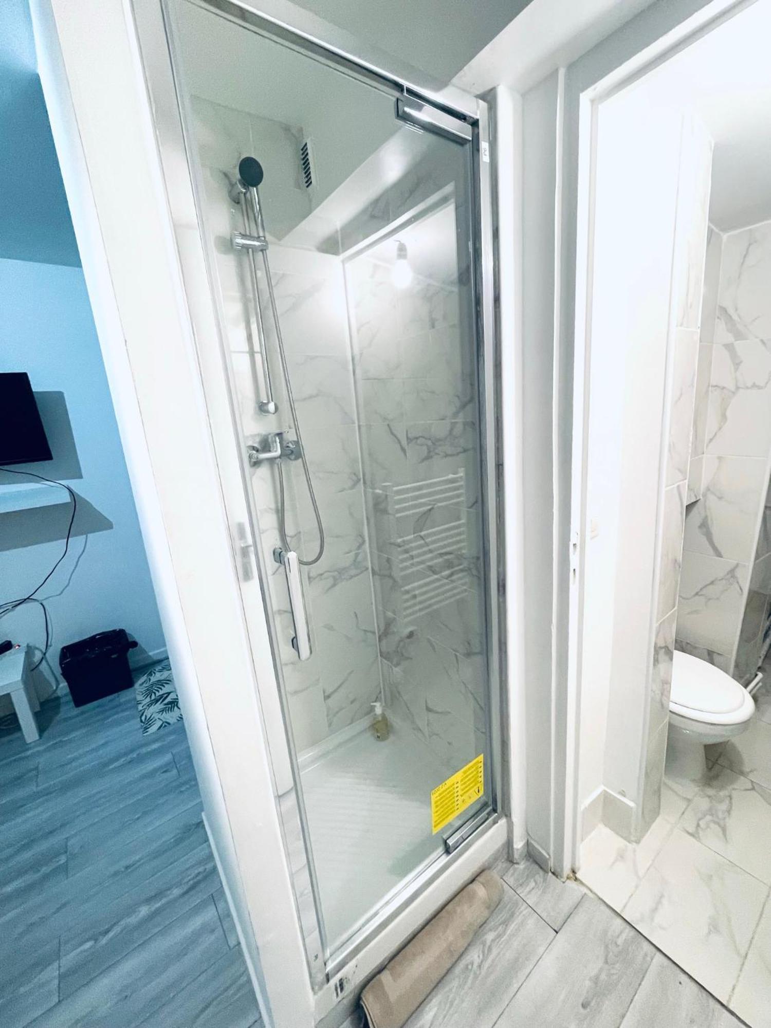 Studio - Pereire Parc Monceau - Moulin Rouge - 2 Pers Apartman Párizs Kültér fotó